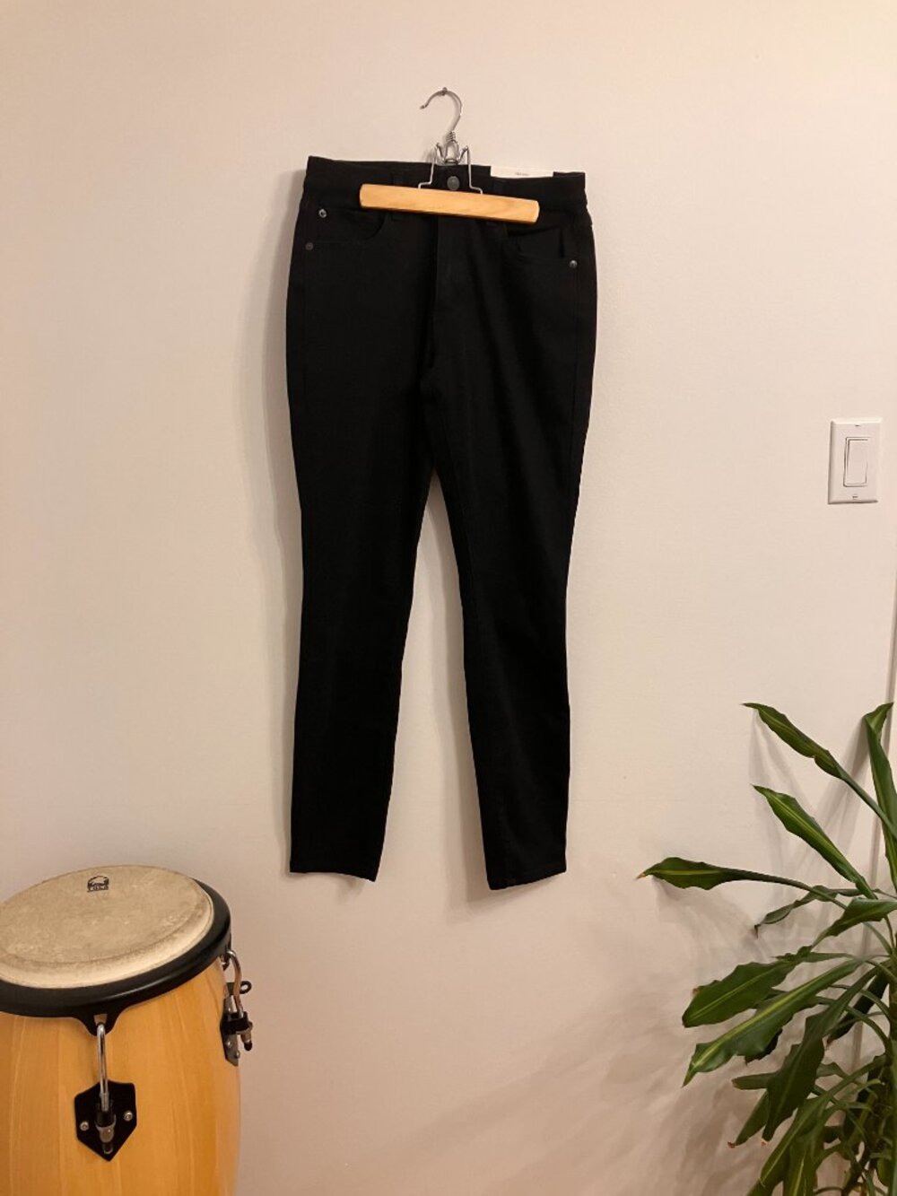 YOGA Jeans | Black skinny jeans | NWT